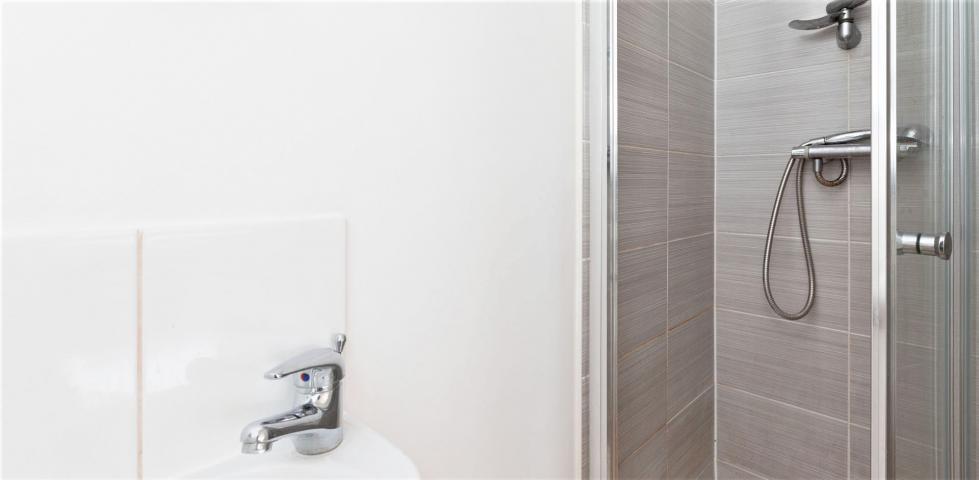 			Studio Apartment, 1 bath, 1 reception Apartment			 Exeter Road , KILBURN