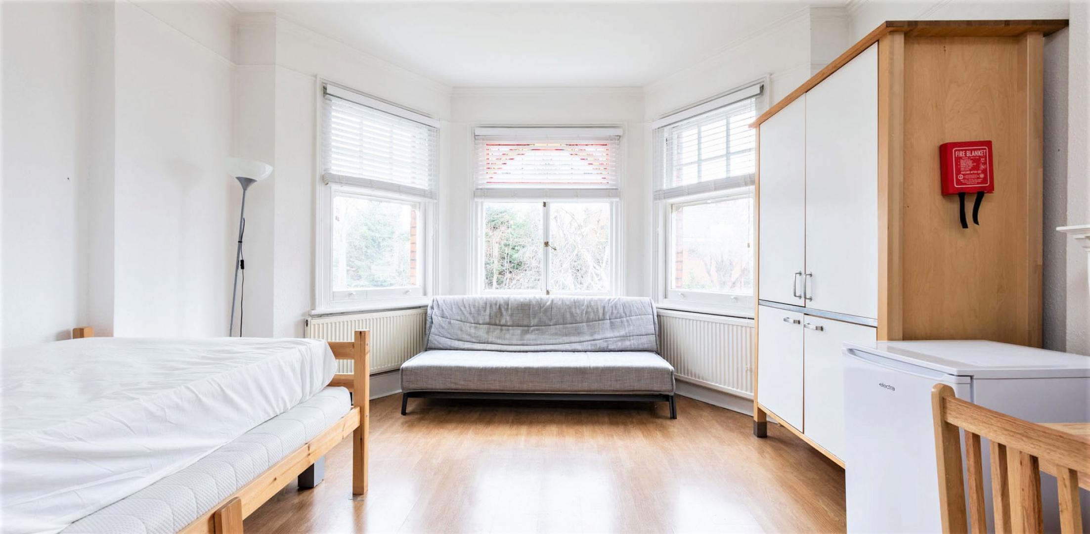 			Studio Apartment, 1 bath, 1 reception Apartment			 Exeter Road , KILBURN
