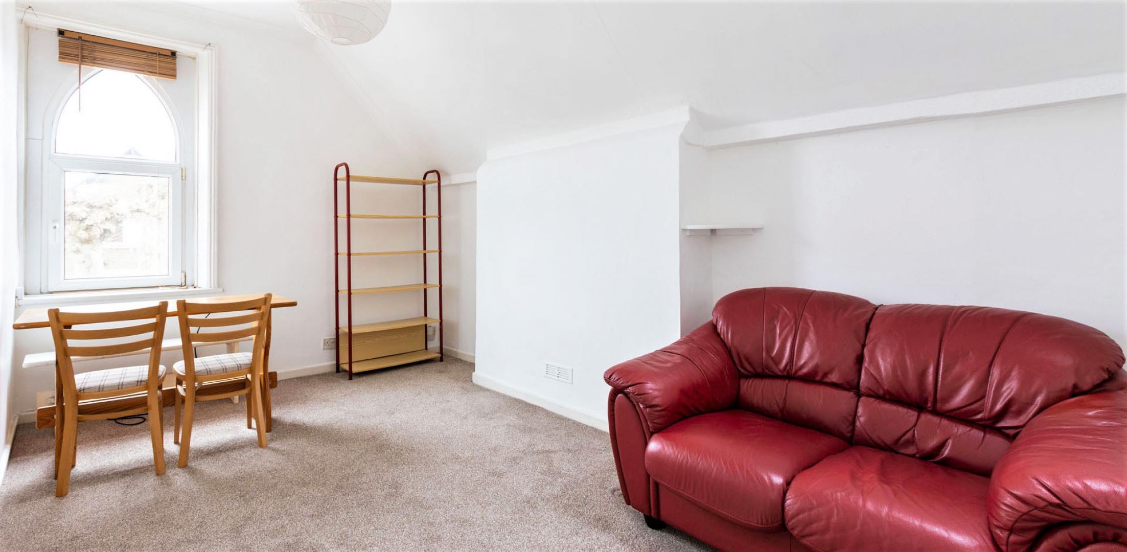 			1 Bedroom, 1 bath, 1 reception Apartment			 Victoria Road, QUEENS PARK