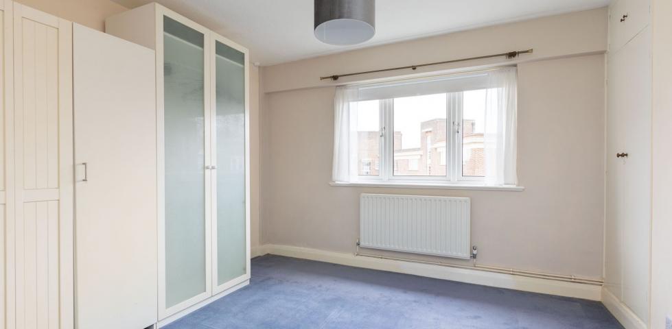 			2 Bedroom, 1 bath, 1 reception Flat			 West End Lane, WEST HAMPSTEAD