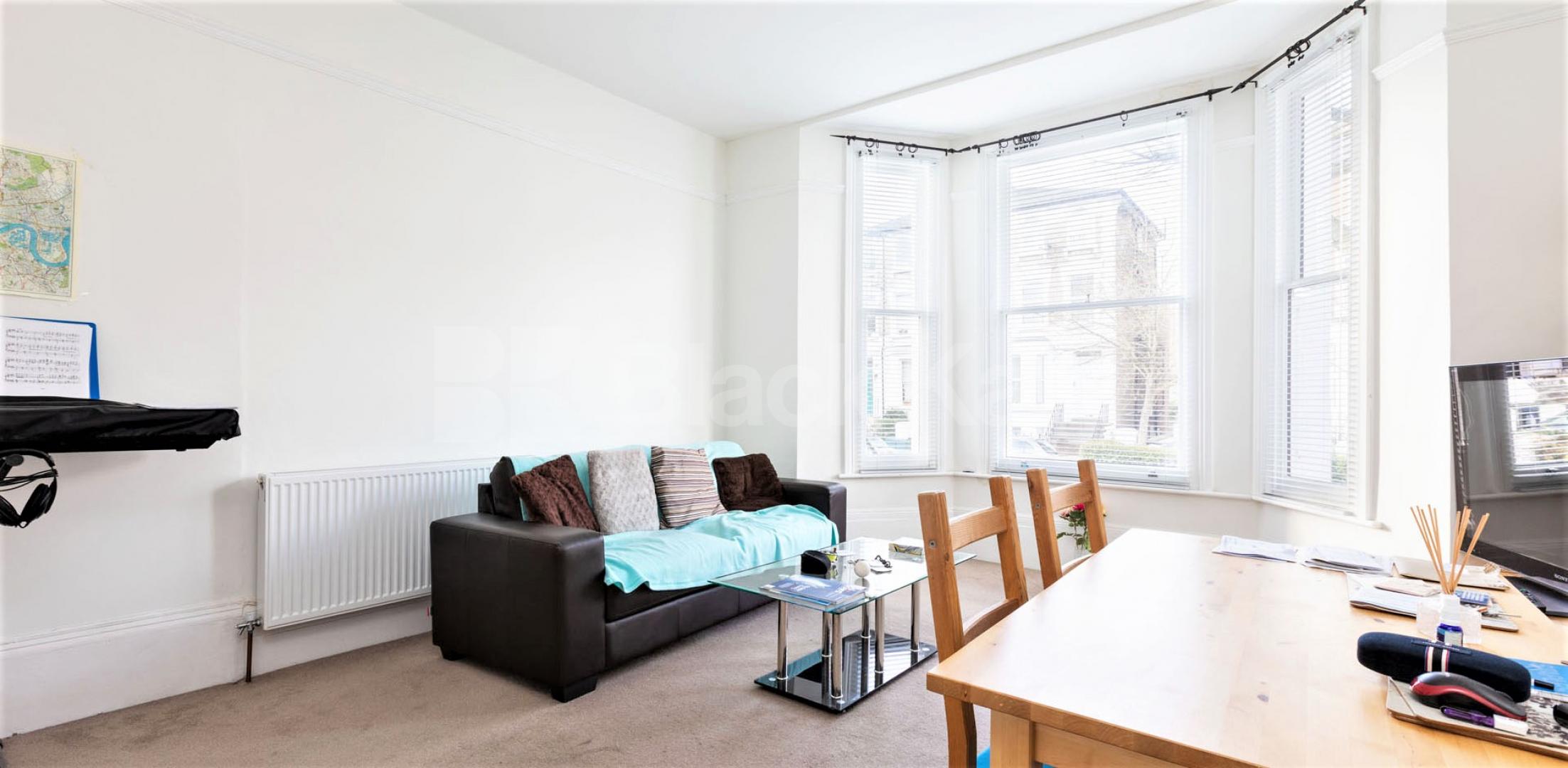 			1 Bedroom, 1 bath, 1 reception Flat			 Windsor Road , EALING BROADWAY 