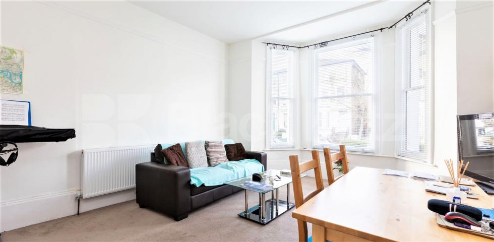 			1 Bedroom, 1 bath, 1 reception Flat			 Windsor Road , EALING BROADWAY 