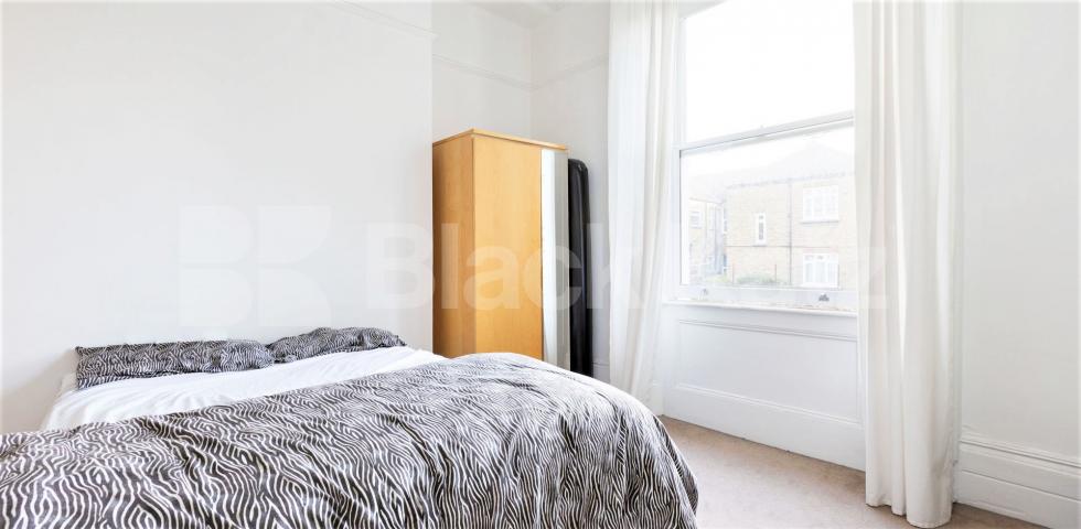 			1 Bedroom, 1 bath, 1 reception Flat			 Windsor Road , EALING BROADWAY 