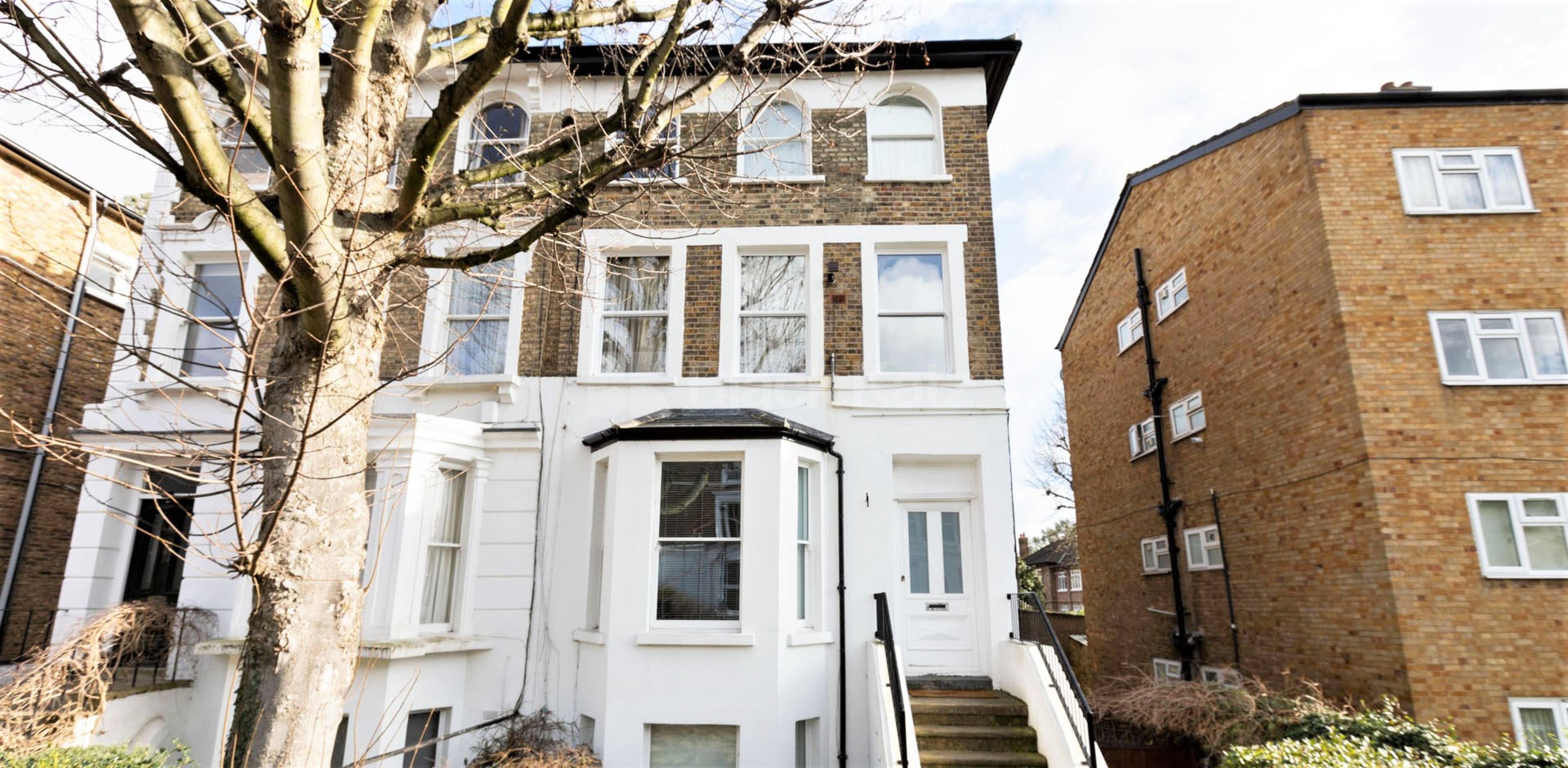 			1 Bedroom, 1 bath, 1 reception Flat			 Windsor Road , EALING BROADWAY  W5