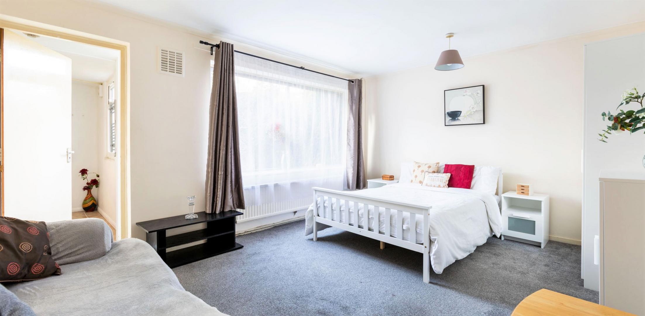 All Bills Included Studio Furness Road, Willesden 