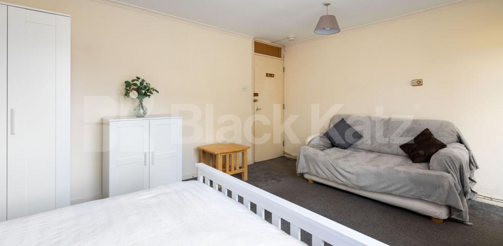 			GAS, WATER and ELECTRICITY INCLUDED, Studio Apartment, 1 bath, 1 reception Flat			 Wilkinson Way, ACTON CENTRAL