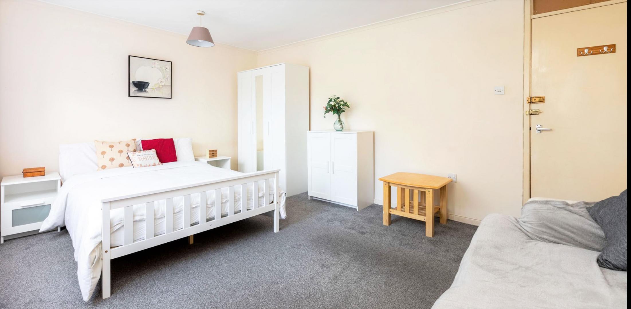 All Bills Included Studio Furness Road, Willesden 