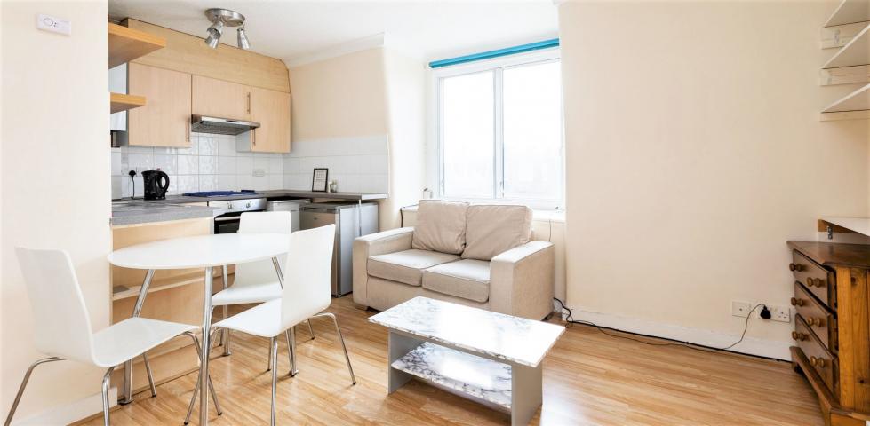 			1 Bedroom, 1 bath, 1 reception Flat			 Finchley Road, FINCHLEY ROAD