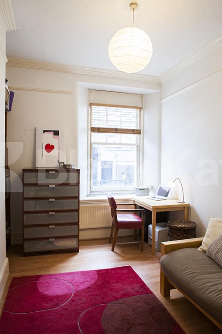 			2 BED GOOD FOR 3 SHARERS IN FITZROVIA!, 2 Bedroom, 1 bath, 1 reception Flat			 Wells Street, FITZROVIA