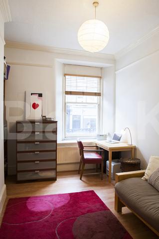 			2 BED GOOD FOR 3 SHARERS IN FITZROVIA!, 2 Bedroom, 1 bath, 1 reception Flat			 Wells Street, FITZROVIA