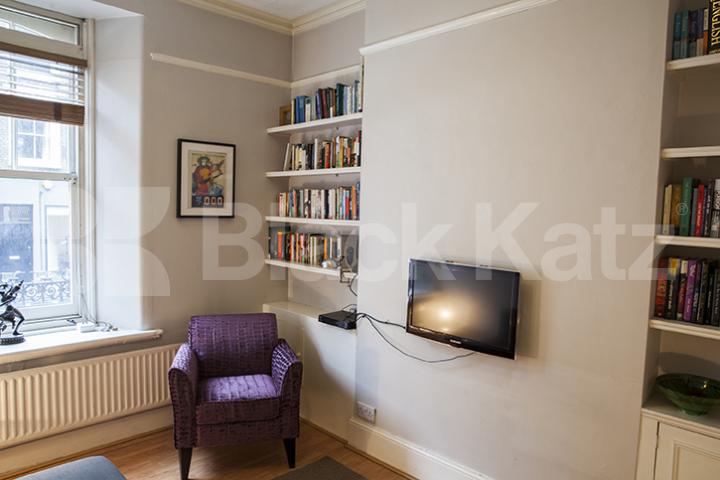 			2 BED GOOD FOR 3 SHARERS IN FITZROVIA!, 2 Bedroom, 1 bath, 1 reception Flat			 Wells Street, FITZROVIA