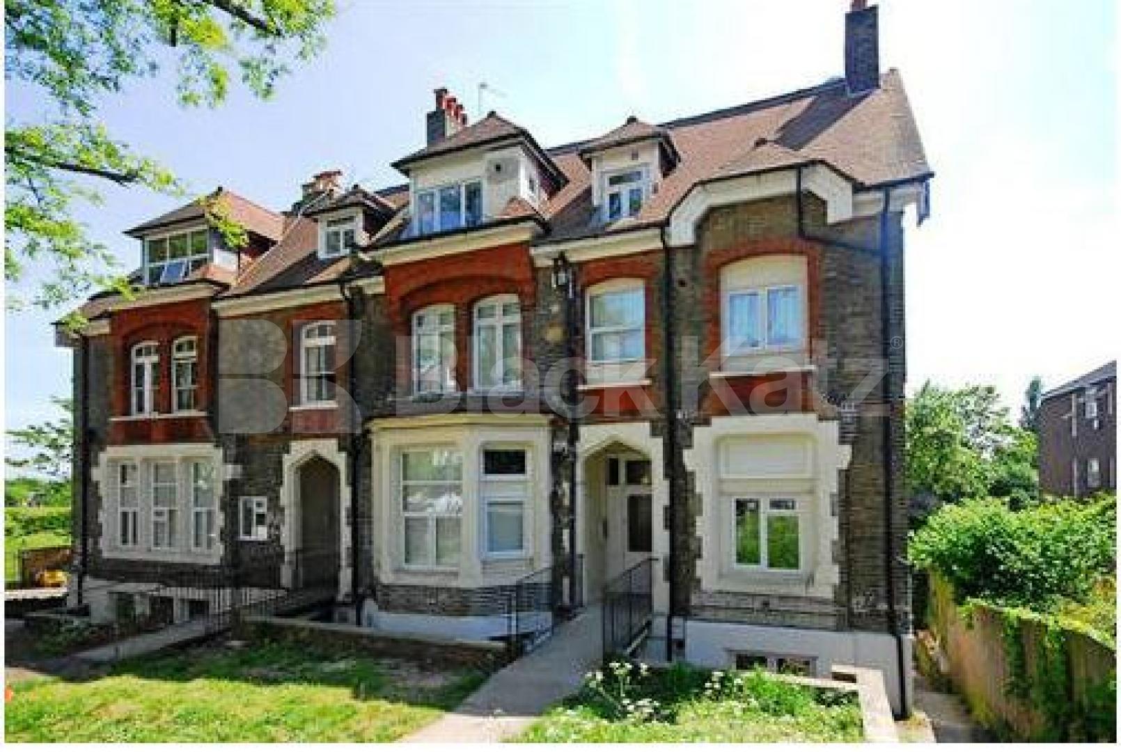 			NEW INSTRUCTION!, 3 Bedroom, 1 bath, 1 reception Flat			 Mountview Road, STROUD GREEN / CROUCH END