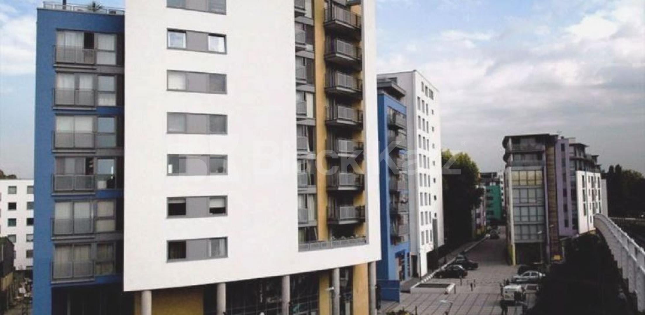 			2 Bedroom, 1 bath, 1 reception Apartment			 OneSE8. Deal's Gateway, Deptford/Greenwich