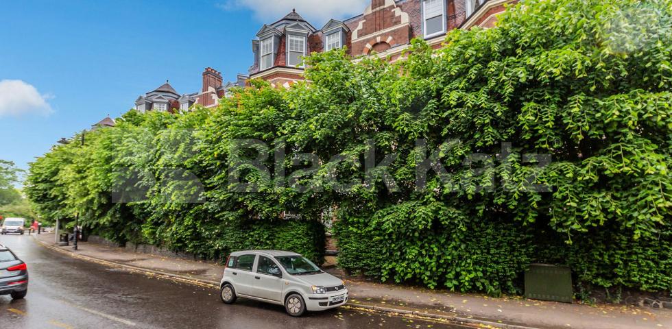 			1 Bedroom, 1 bath, 1 reception Flat			 Hornsey Lane, Highgate