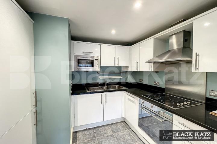 Includes parking and Water rates. Long Lane, Borough