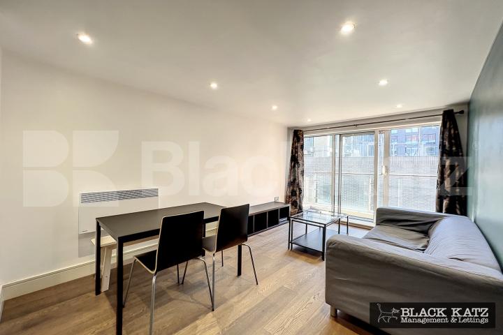 Includes parking and Water rates. Long Lane, Borough