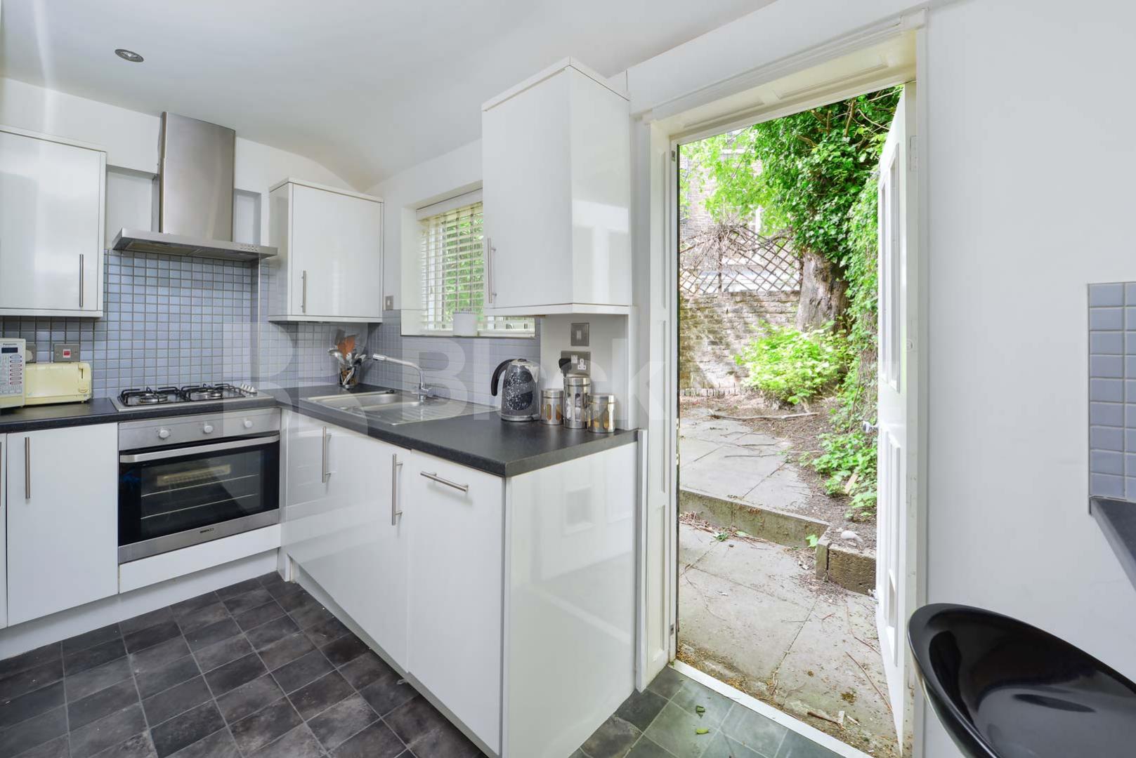 			1 Bedroom, 1 bath, 1 reception Flat			 Agar Grove, Camden Square