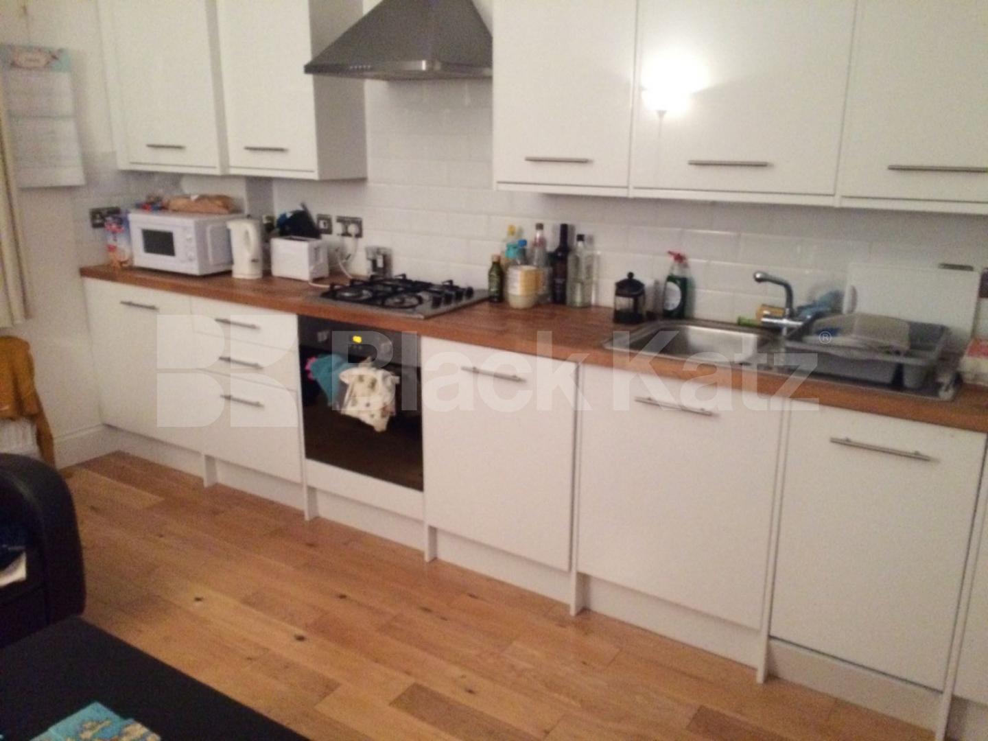 			New Instruction, 3 Bedroom, 1 bath, 1 reception Flat			 Junction Road, ARCHWAY