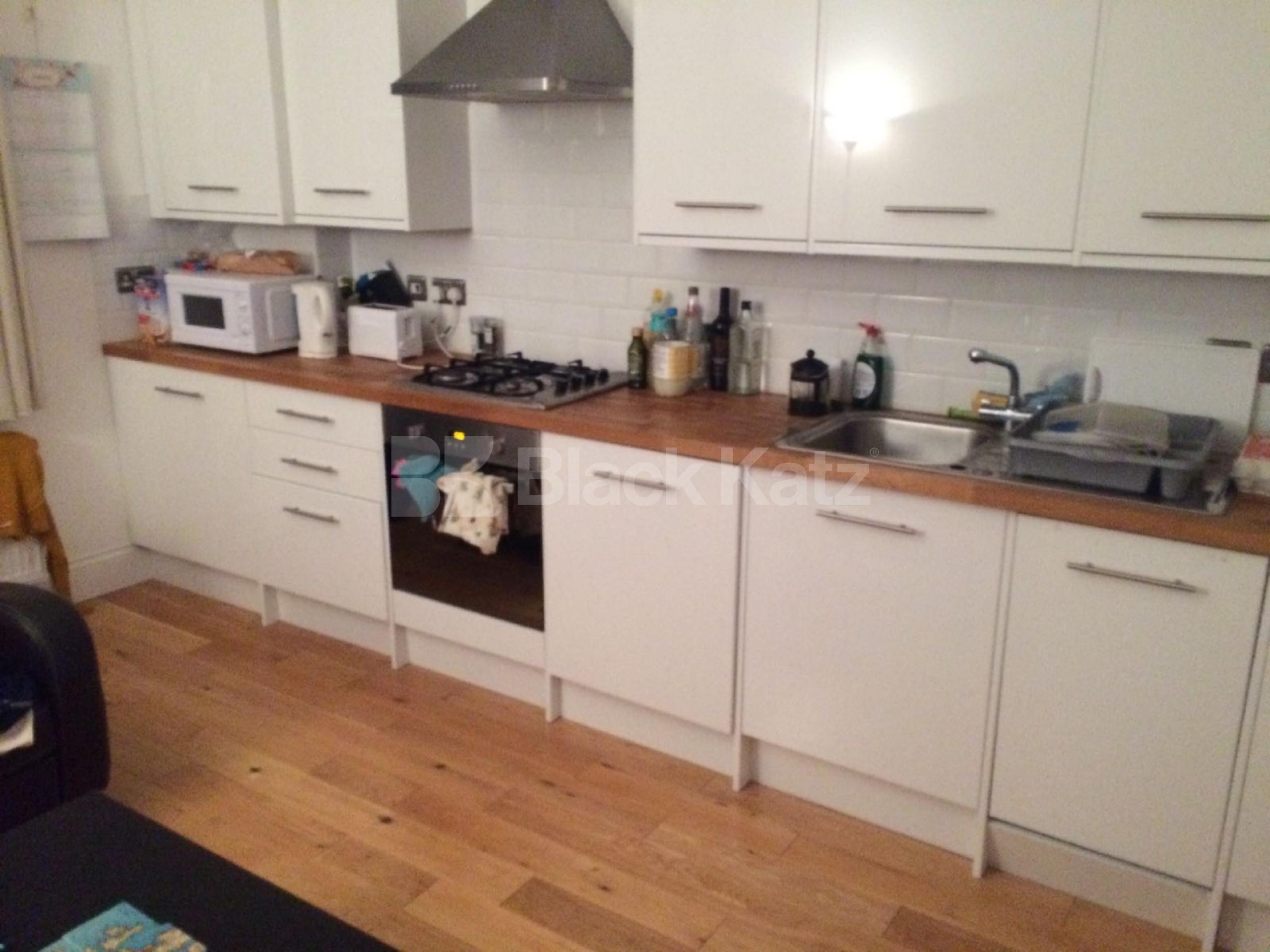 			New Instruction, 3 Bedroom, 1 bath, 1 reception Flat			 Junction Road, ARCHWAY N19