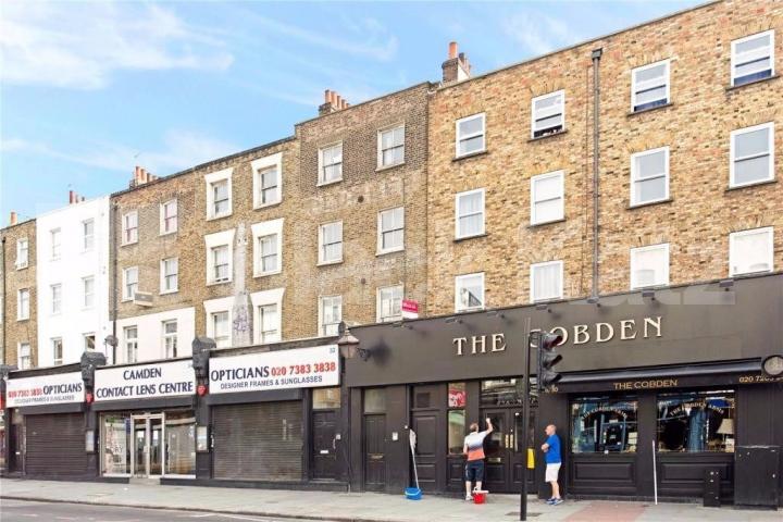 			NEW INSTRUCTION! 3BED 2 BATH!, 3 Bedroom, 1 bath, 1 reception Flat			 Royal College Street, CAMDEN