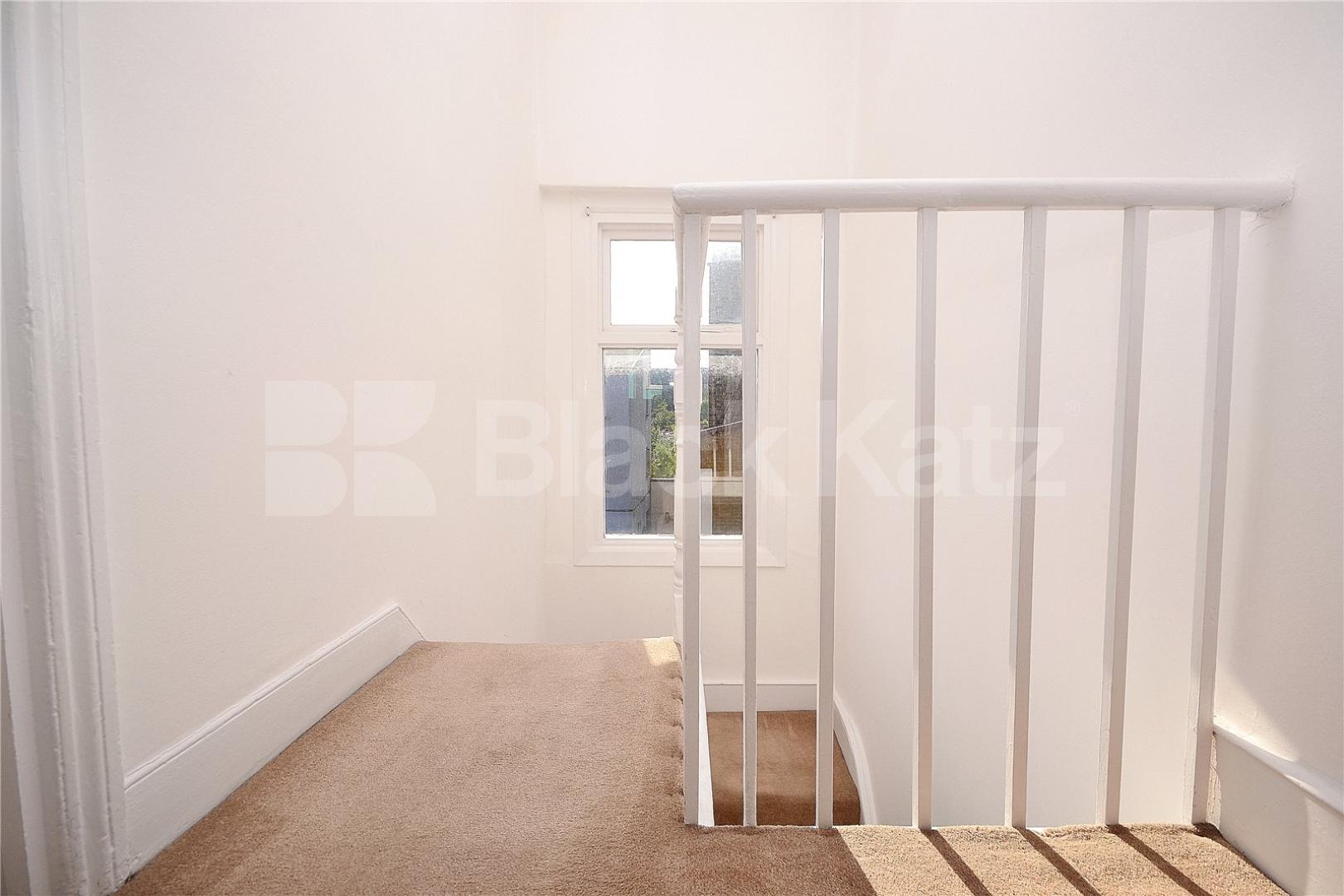 			NEW INSTRUCTION!, 2 Bedroom, 1 bath, 1 reception Flat			 Axminster Road, HOLLOWAY