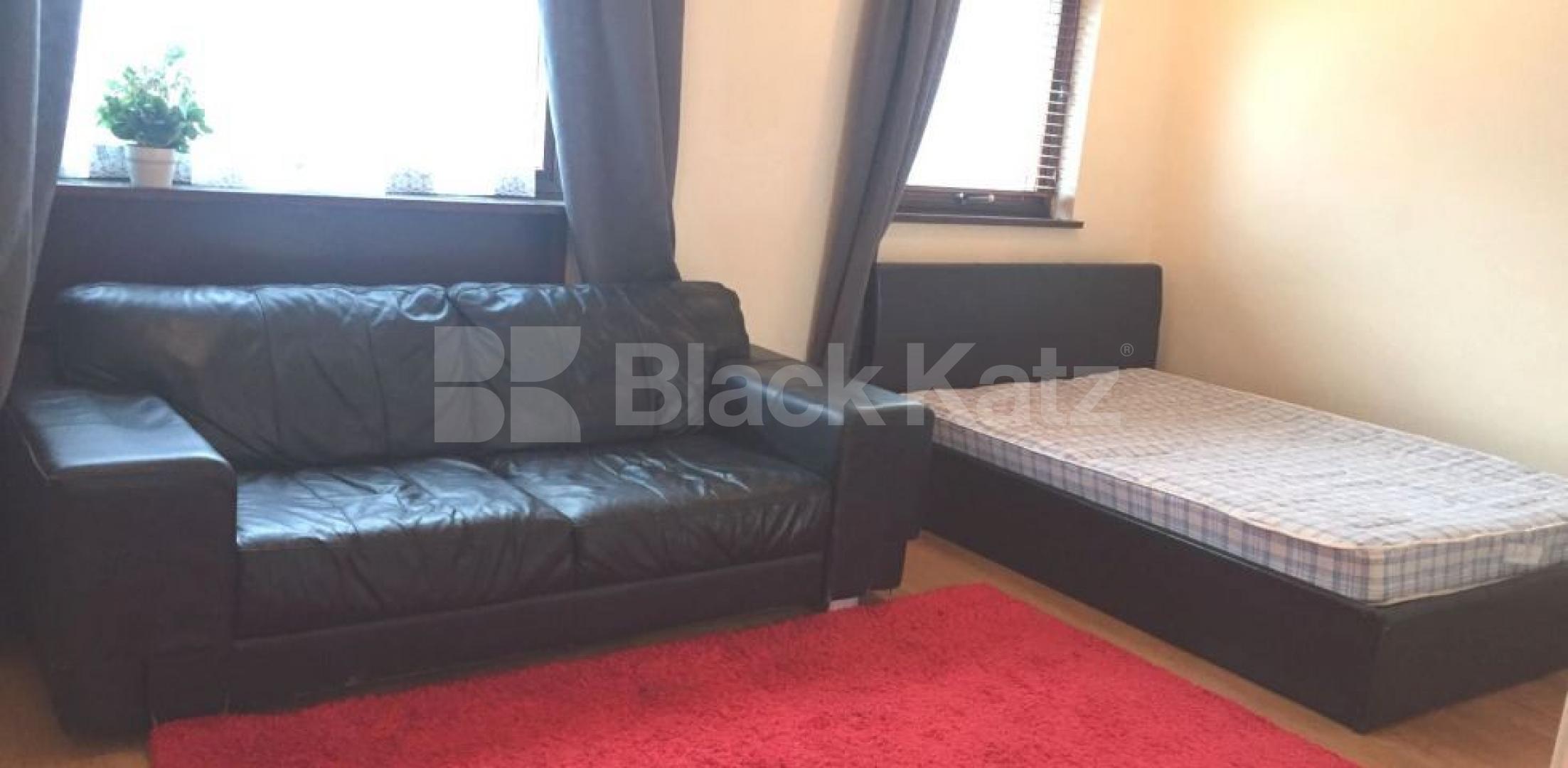 			MODERN STUDIO IN ZONE 1!, Studio Apartment, 1 bath, 1 reception Studio			 Argyle Street, KINGS CROSS