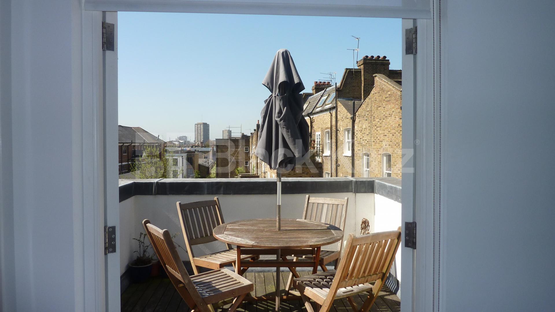 			FANTASTIC FLAT WITH PRIVATE TERRACE!, 1 Bedroom, 1 bath, 1 reception Flat			 All Saints Road, NOTTING HILL