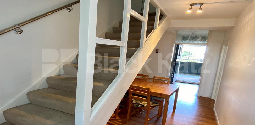 			NEW INSTRUCTION , 2 Bedroom, 1 bath, 1 reception Apartment			 Hendre road, Elephant and Castle 