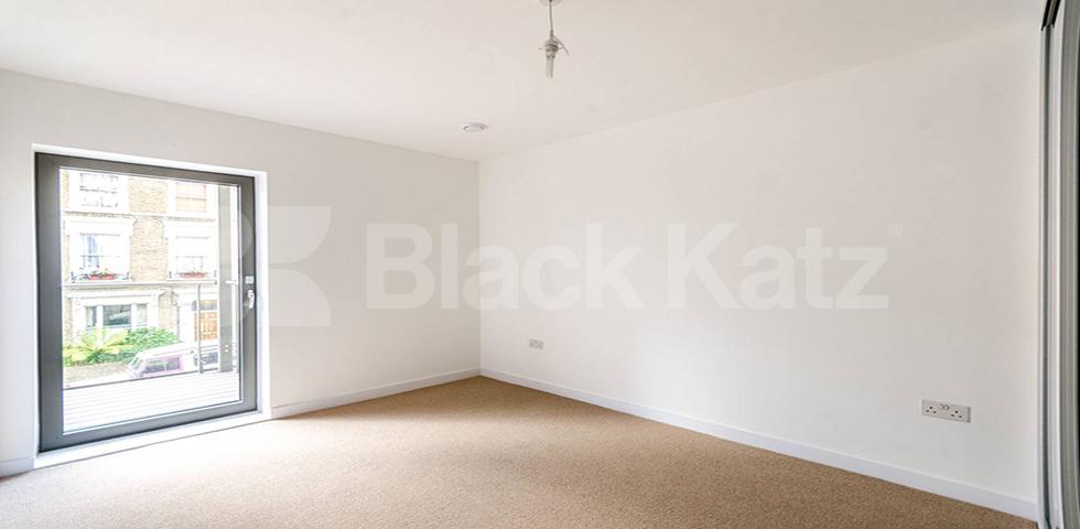 			LUXURY NEW MODERN DEVELOPMENT!, 3 Bedroom, 1 bath, 1 reception Flat			 Allcroft Road, KENTISH TOWN