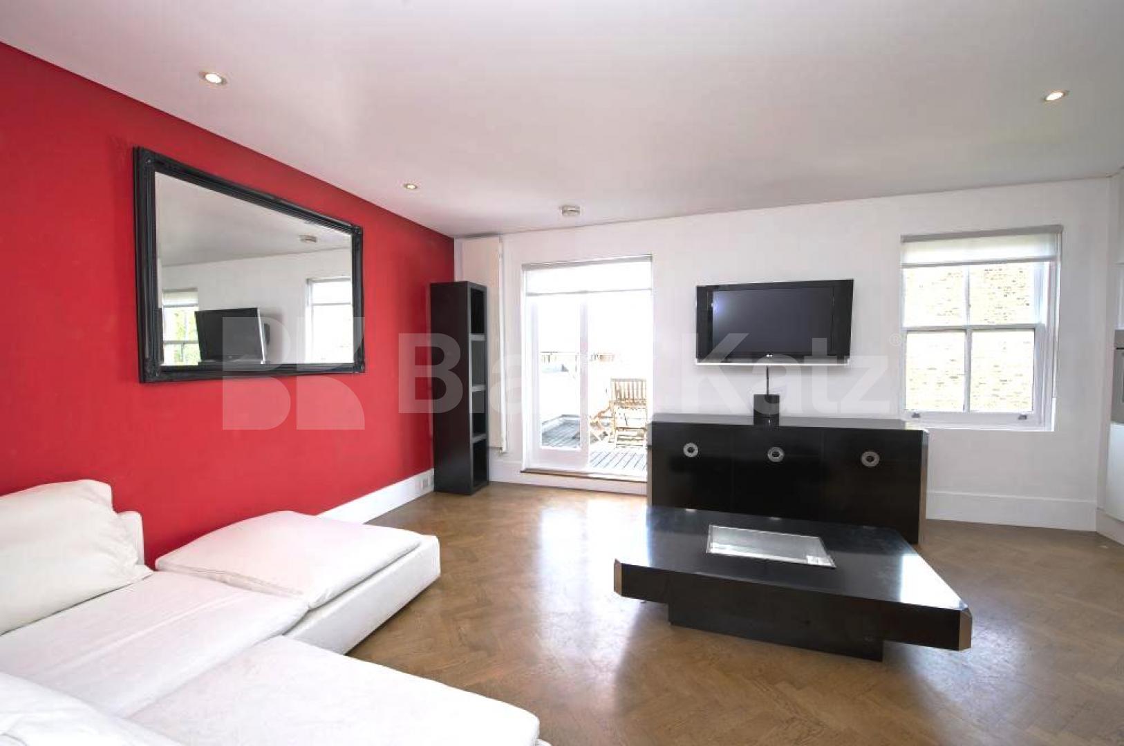 			FANTASTIC FLAT WITH PRIVATE TERRACE!, 1 Bedroom, 1 bath, 1 reception Flat			 All Saints Road, NOTTING HILL