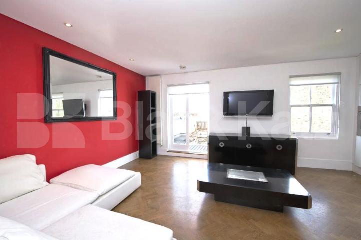 			FANTASTIC FLAT WITH PRIVATE TERRACE!, 1 Bedroom, 1 bath, 1 reception Flat			 All Saints Road, NOTTING HILL