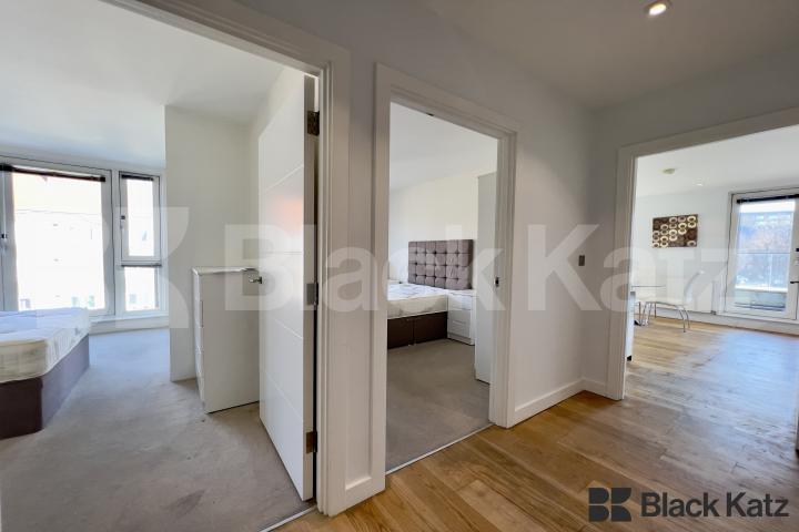 Luxury, generous apartment moments from Brick Lane  Cityscape Apartments, Spitafields