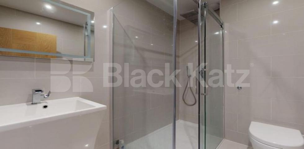 			ZONE 1 LOCATION, 1 Bedroom, 1 bath, 1 reception Apartment			 Kings Cross Road, KINGS CROSS 