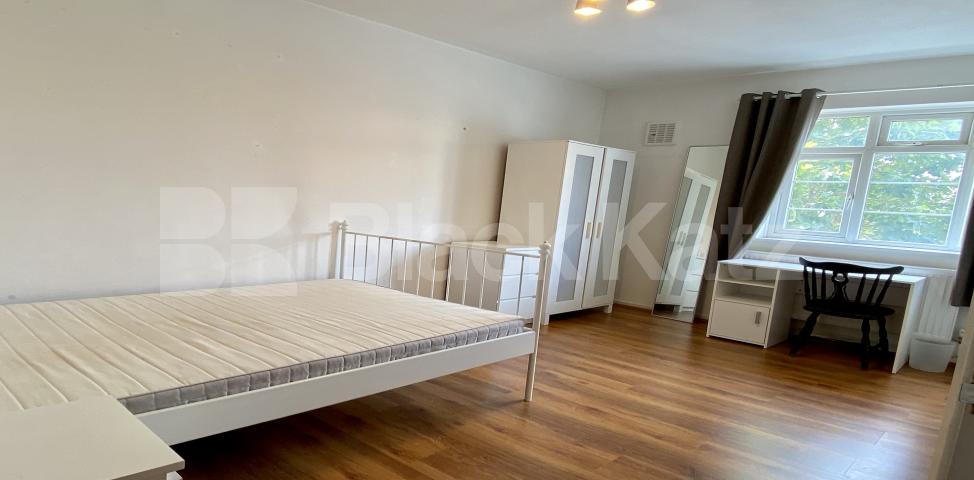 			NEW INSTRUCTION , 2 Bedroom, 1 bath, 1 reception Apartment			 Hendre road, Elephant and Castle 