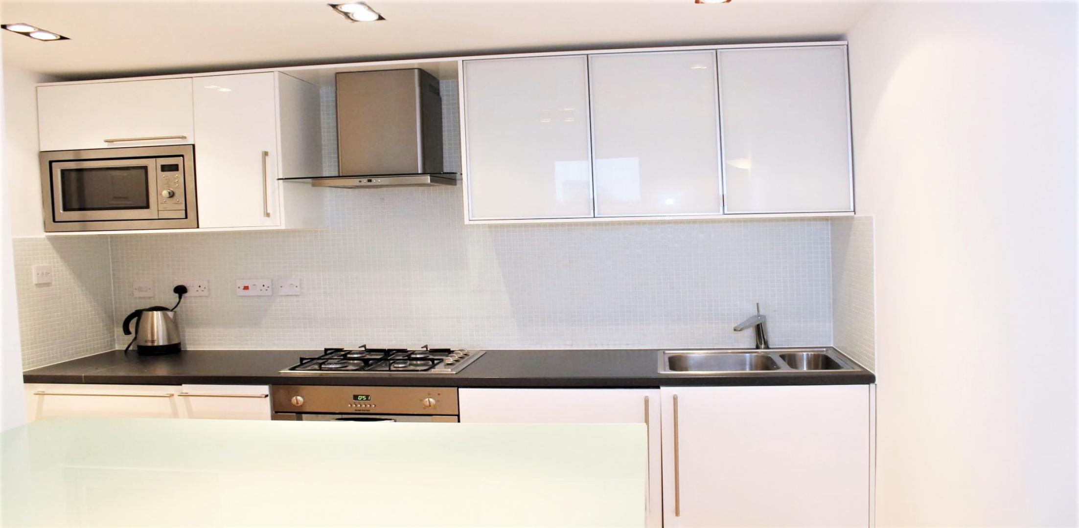 			1 Bedroom, 1 bath, 1 reception Apartment			 Westbourne Grove, NOTTING HILL GATE