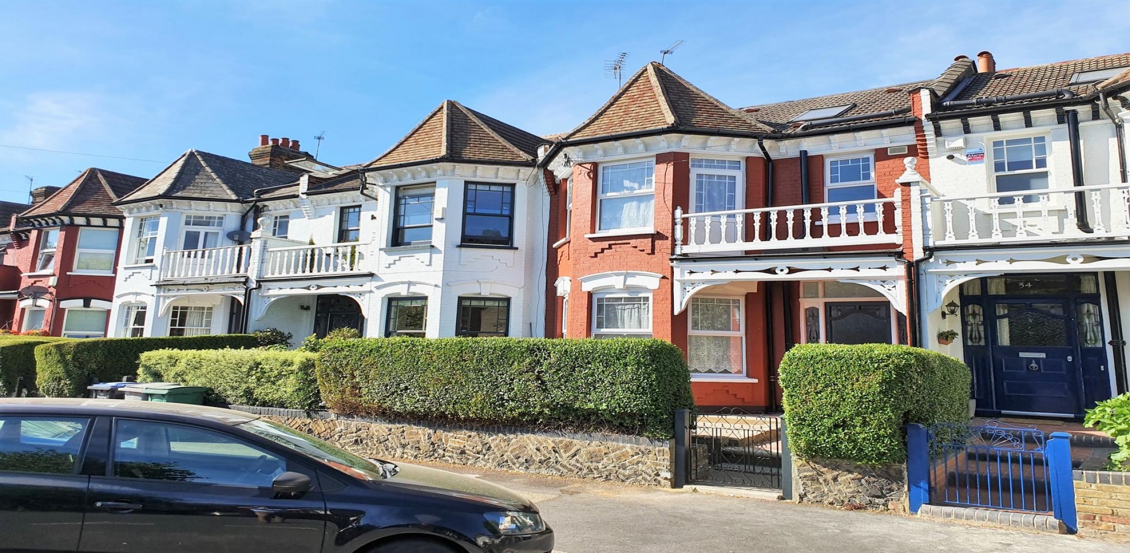 			4 Bedroom, 2 bath, 1 reception House			 Mulgrave Road, DOLLIS HILL
