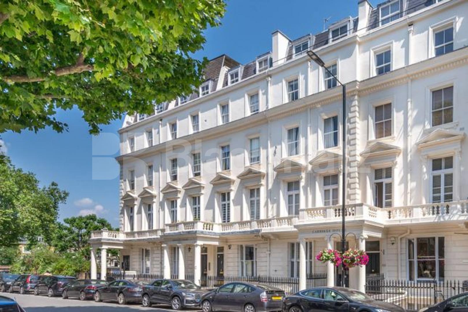 Super one bed set within a period house minutes to tube and shops  Randolph Avenue, Maida Vale