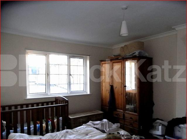 			1 Bedroom, 1 bath, 1 reception Flat			 Henry Road, East Barnet