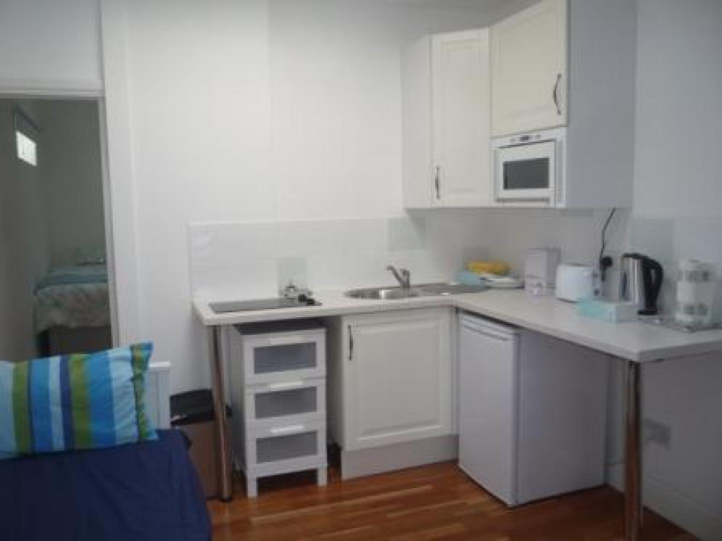 			NEW  INSTRUCTION, 1 Bedroom, 1 bath, 1 reception Flat			 Abbots Gardens, EAST FINCHLEY