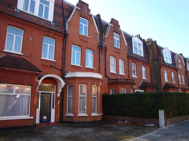 			3 Bedroom, 1 bath, 1 reception Flat			 Aberdare Gardens, WEST HAMPSTEAD