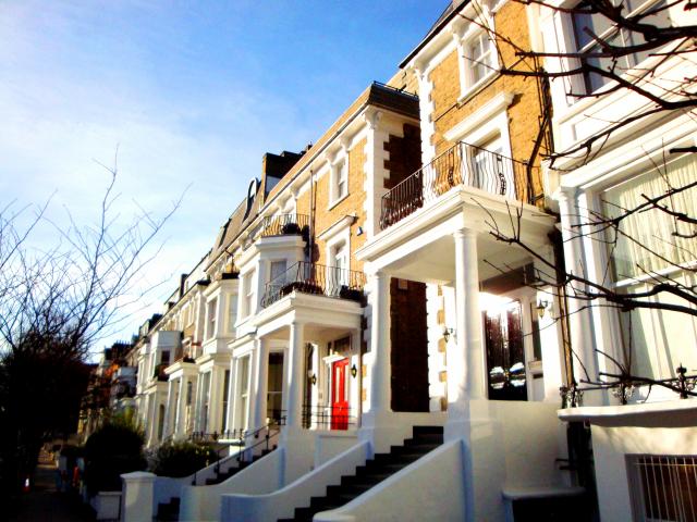 			UNDER OFFER , Studio Apartment, 1 bath, 1 reception Studio			 Adamson Road, BELSIZE PARK