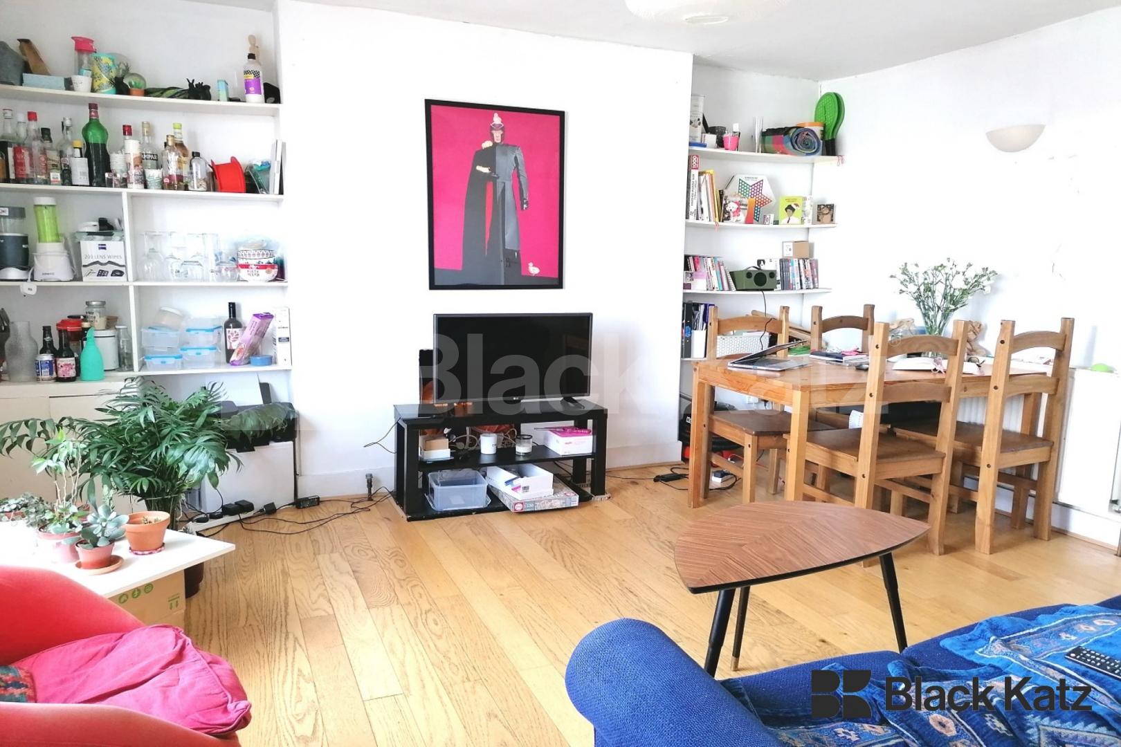 Charming two bedroom two bathroom flat with study room Hayter Road, Brixton Hill