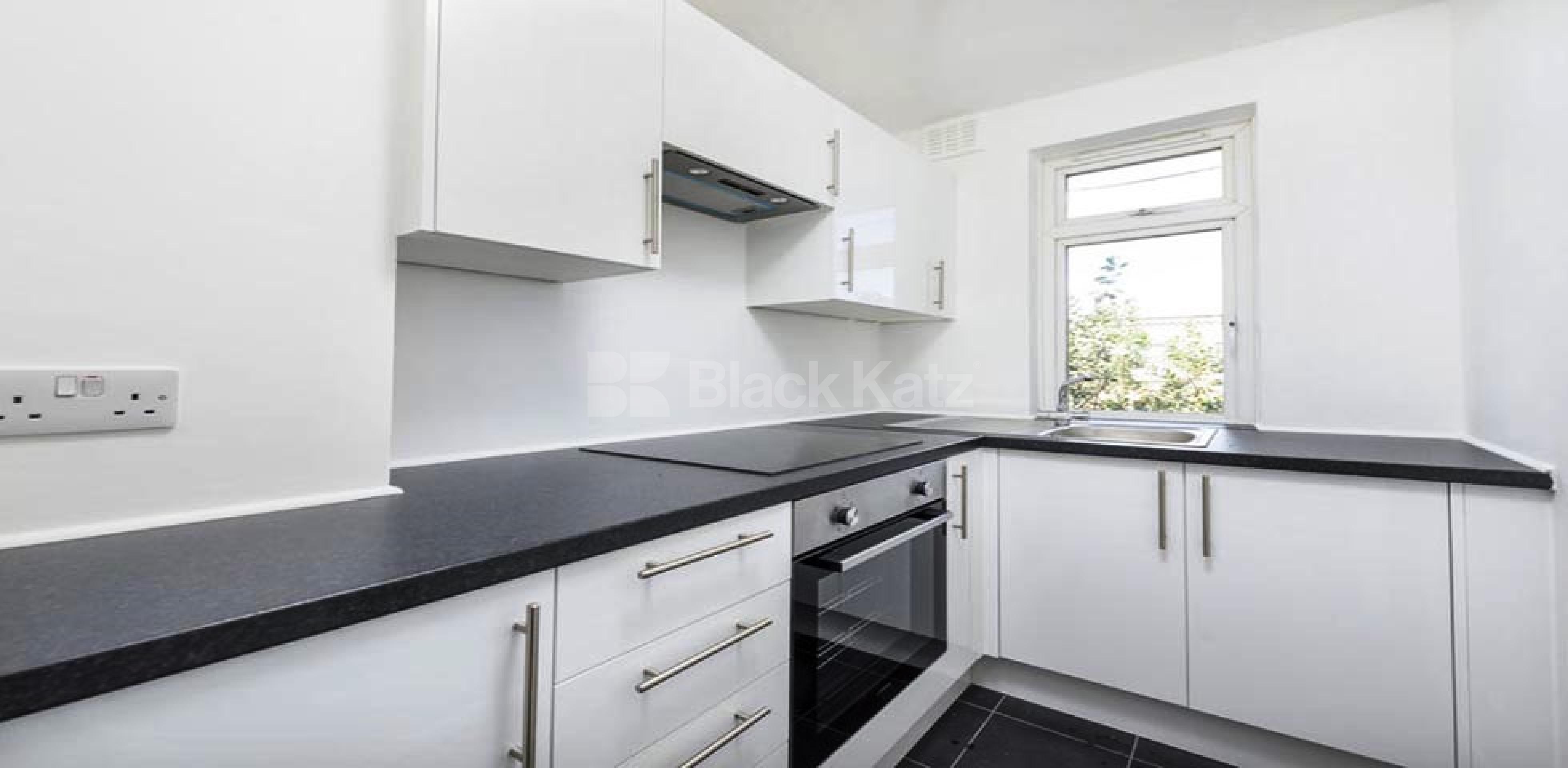 			NEWLY REFURBISHED 3/4 BED IN CAMDEN-KENTISH TOWN , 3 Bedroom, 1 bath, 1 reception Flat			 Prince Of Wales Road, CAMDEN / KENTISH TOWN NW5