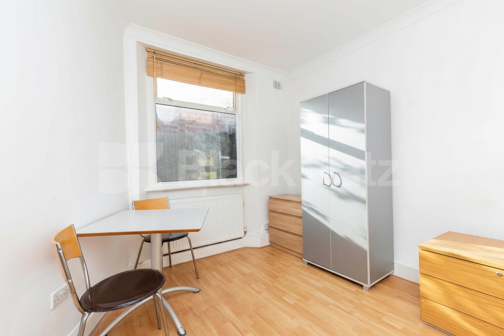 Council tax, Gas, heating and Water included Willesden Lane, Kilburn, NW2 (Council tax, Gas, Heating and Water Included),  London