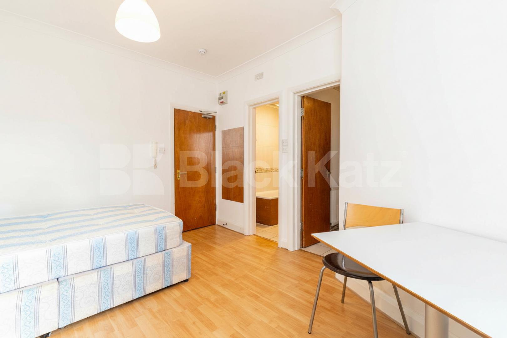 Council tax, Gas, heating and Water included Willesden Lane, Kilburn, NW2 (Council tax, Gas, Heating and Water Included),  London