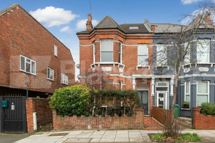 Available from May / Private Roof Terrace Ebbsfleet Road, London, NW2,  London