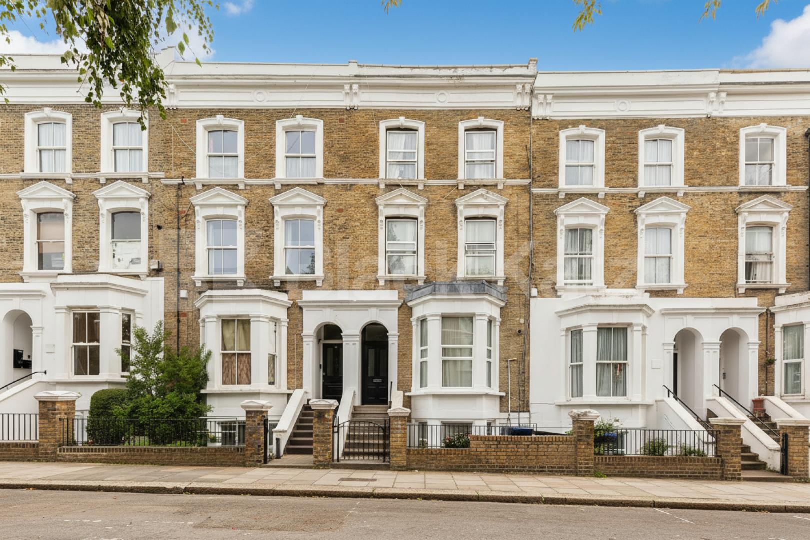 A beautifully presented two double bedroom apartment arranged on the second floor of an attractive period conversion, ideally located on Burlington Gardens, W3 Burlington Gardens, London, W3,  London