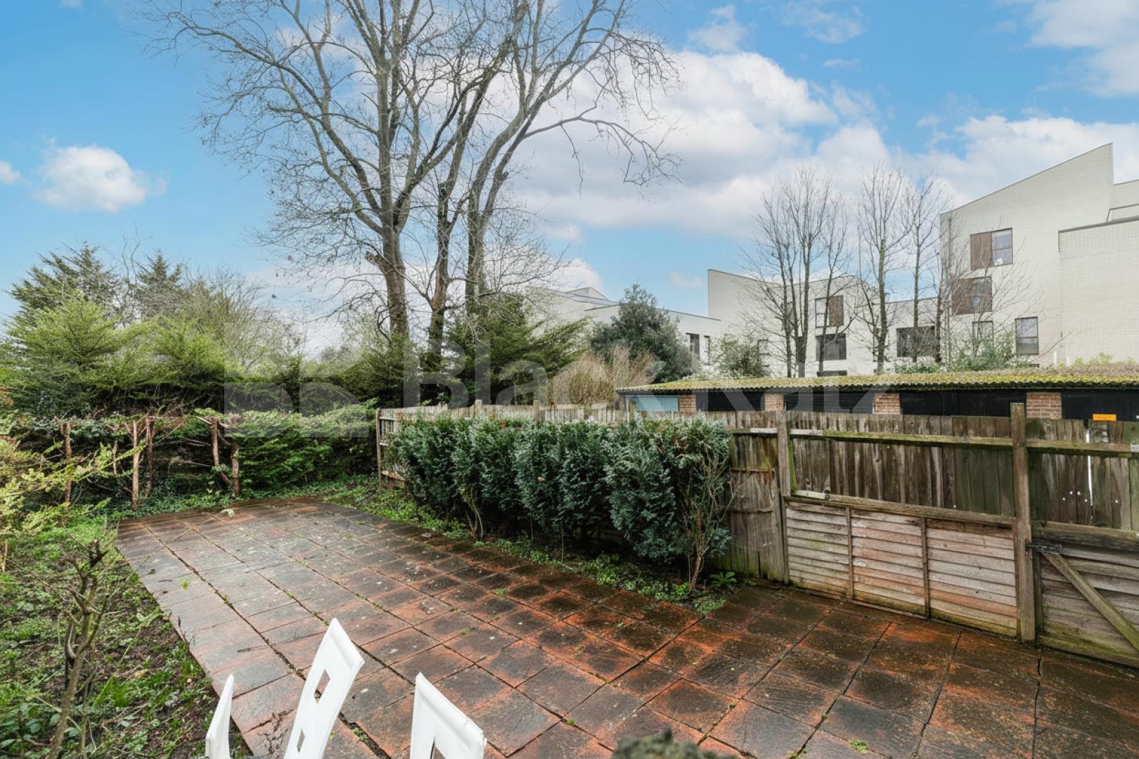 A spacious and well-presented two-bedroom property available to rent now in the highly desirable Queens Park, NW6 area, offered at a great price Christchurch Avenue, Queens Park, NW6 ( £150 towards your moving cost),  London