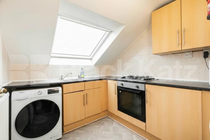 A beautifully presented, furnished one-bedroom apartment located in an impressive Victorian conversion on the sought-after Sutherland Avenue, W9 Sutherland Avenue, London, W9,  London