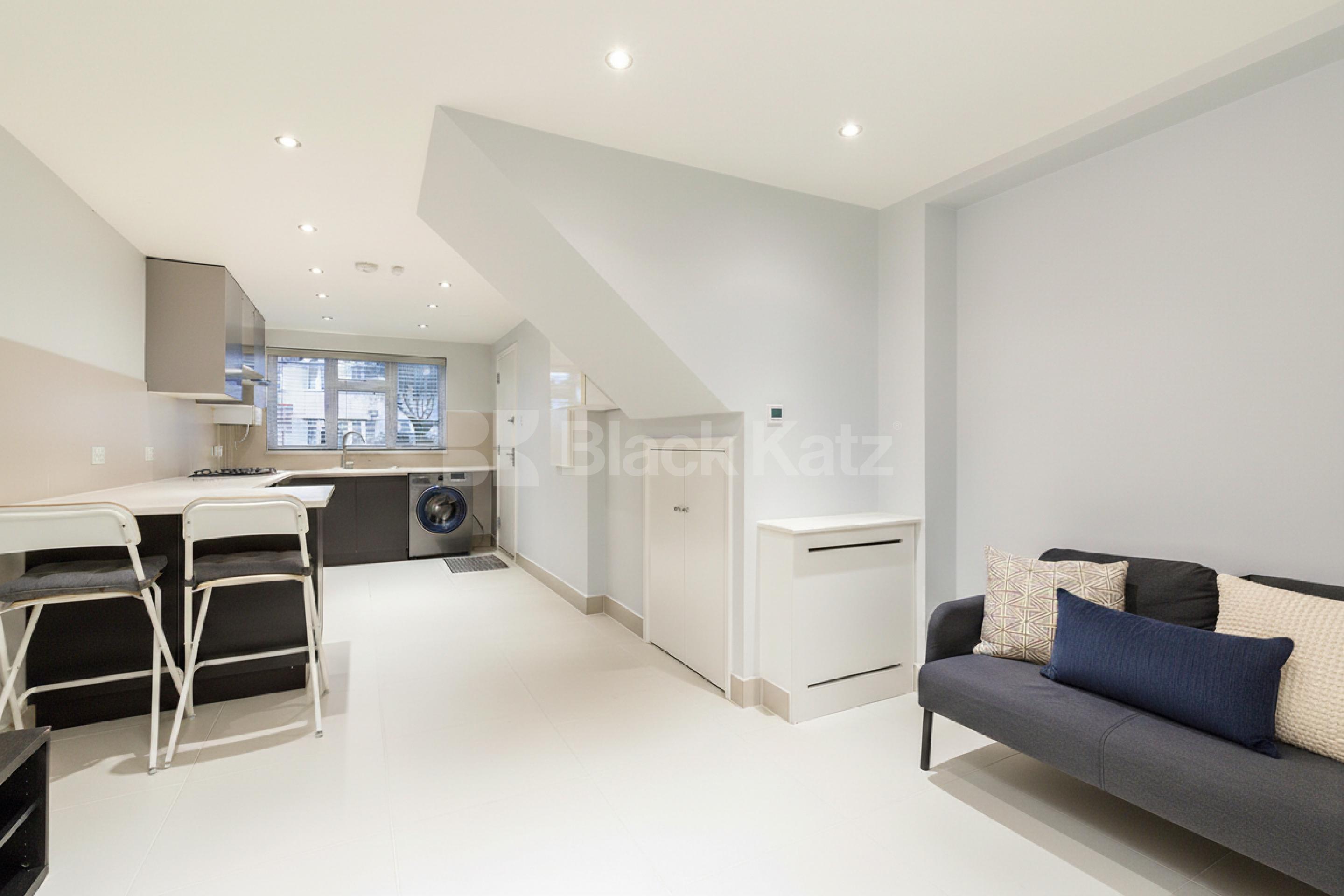 A spacious one bed a short walk from Dollis Hill Tube (JUBILEE LINE) Burnley Road, London, NW10,  London NW10